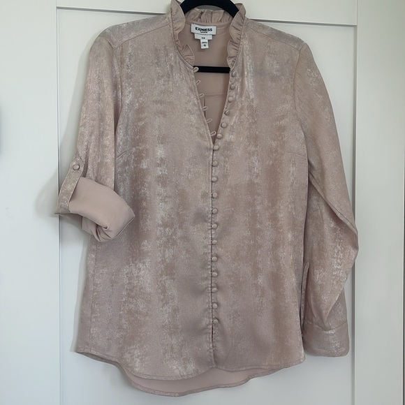 Express Portofino Blouse with Ruffle Collar and Button Front - Picture 5 of 8